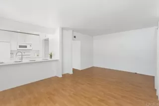 Photo #5: PTP2404727 Listing