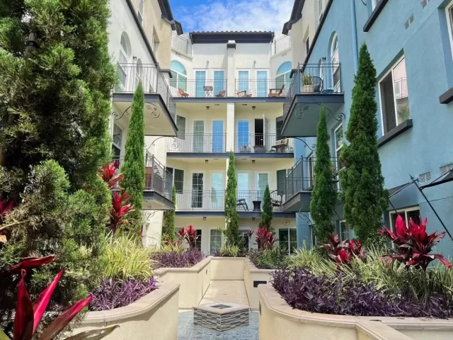 MLS: PTP2404778 Condo For Sale