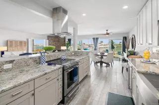 Photo #5: PTP2404805 Listing