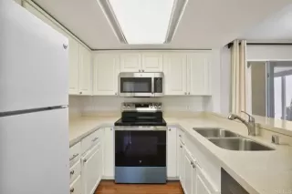 Photo #5: PTP2404818 Listing 