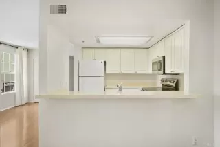 Photo #6: PTP2404818 Listing 