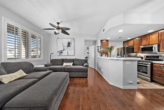 MLS: PTP2404931 Condo For Sale