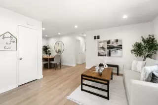 Photo #3: PTP2404952 Listing