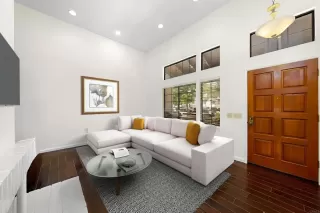 Photo #5: PTP2404961 Listing