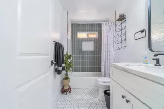 Photo #6: PTP2405055 Listing 