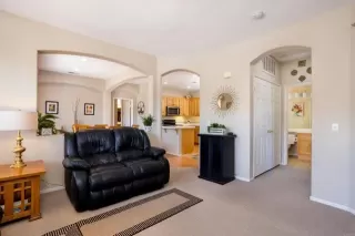 Photo #1: PTP2405167 Listing