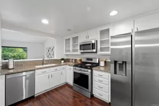 Photo #6: PTP2405440 Listing