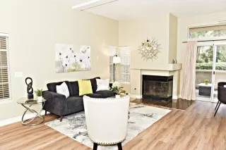 Photo #4: PTP2405769 Listing