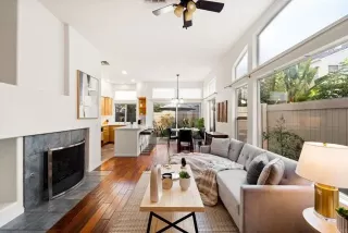 Photo #2: PTP2405837 Listing 