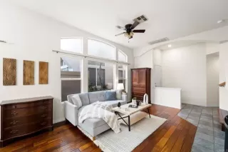 Photo #4: PTP2405837 Listing 