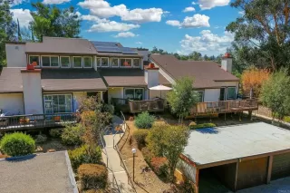 Photo #1: PTP2405850 Listing 