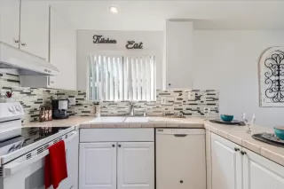 Photo #1: PTP2405937 Listing 