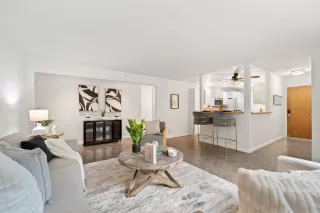 More Details about MLS # PTP2406157 : 634 8TH STREET UNIT 1