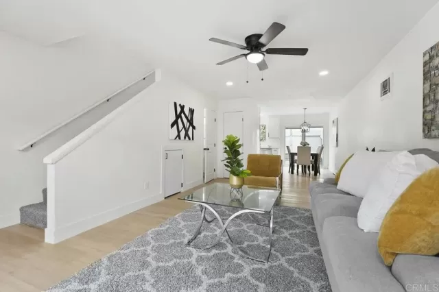 MLS: PTP2406395 Condo For Sale