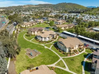 Photo #3: PTP2406452 Listing 