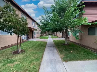 Photo #2: PTP2406521 Listing