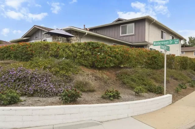 MLS: PTP2406699 Condo For Sale