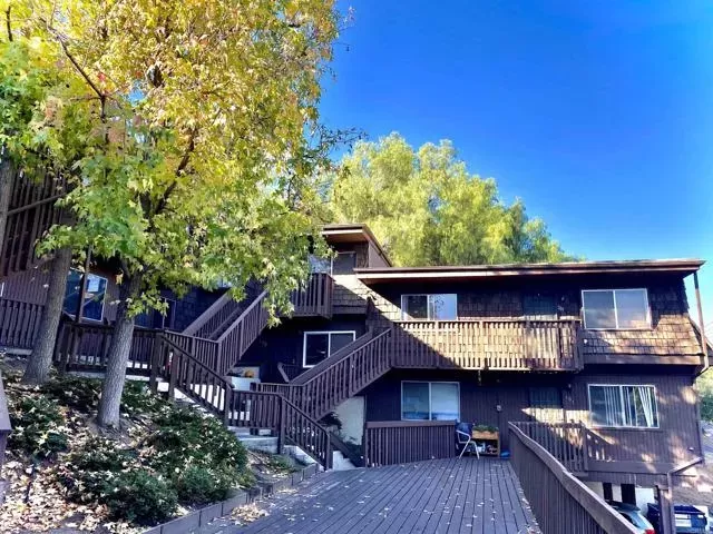 MLS: PTP2406749 Condo For Sale