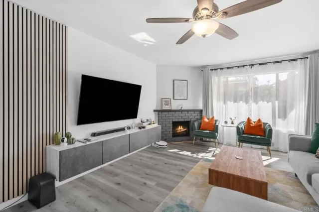 MLS: PTP2406828 Condo For Sale