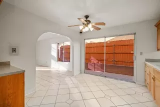 Photo #4: PTP2406847 Listing