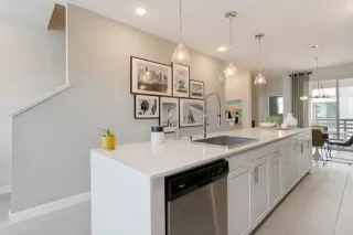 Photo #3: PTP2406880 Listing