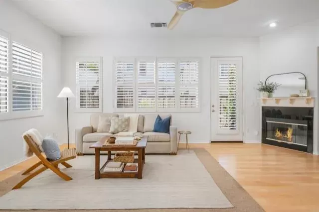 MLS: PTP2406959 Condo For Sale