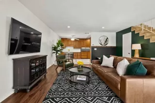 Photo #2: PTP2407168 Listing