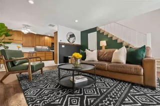 Photo #5: PTP2407168 Listing