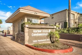 Photo #1: PTP2407392 Listing