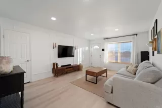 Photo #4: PTP2407392 Listing