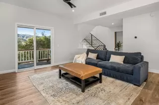 Photo #2: PTP2407458 Listing