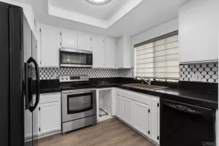 Photo #6: PTP2407532 Listing