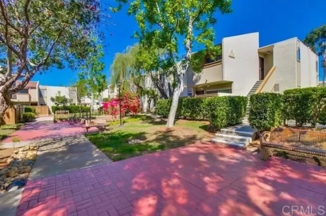 MLS: PTP2407718 Condo For Sale