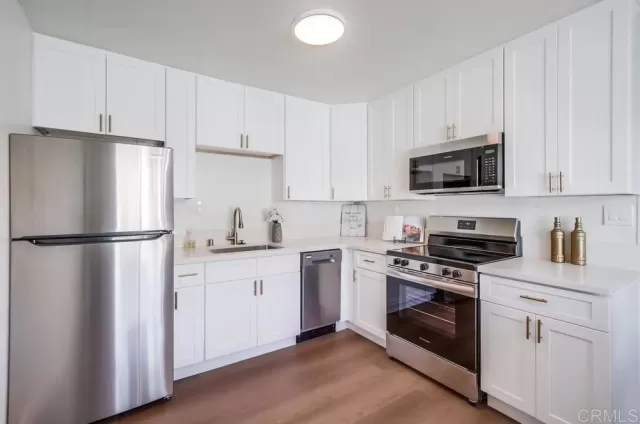 MLS: PTP2407729 Condo For Sale