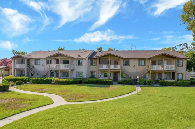 MLS: PTP2500194 Condo For Sale