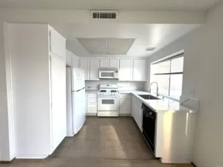 Photo #3: PTP2500373 Listing