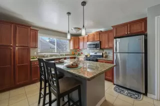 Photo #5: PTP2500405 Listing