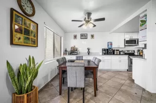 Photo #2: PTP2500455 Listing