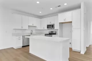 Photo #4: PTP2500569 Listing 
