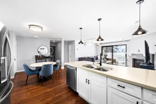 Photo #6: PTP2500597 Listing