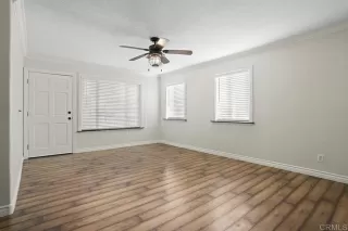 Photo #2: PTP2500791 Listing