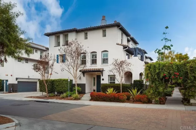 MLS: PTP2500823 Condo For Sale