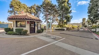 Photo #4: PTP2501078 Listing