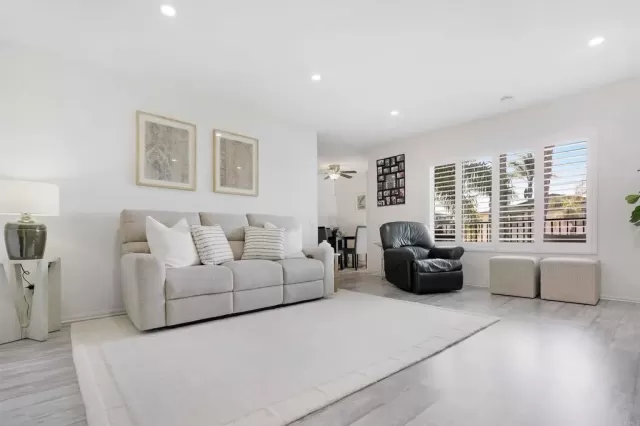 MLS: PTP2501442 Condo For Sale