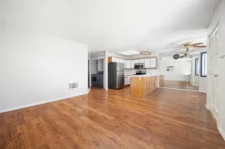 More Details about MLS # PTP2501590 : 12616 LAKESHORE DR UNIT 40