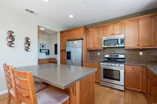 Photo #1: PTP2501828 Listing