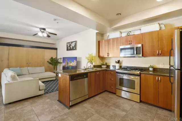 MLS: PTP2501857 Condo For Sale