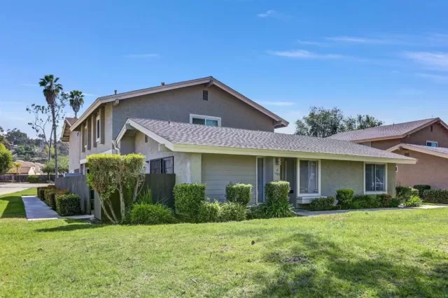 MLS: PTP2501972 Condo For Sale