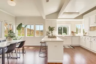 Photo #6: PTP2502068 Listing