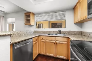 Photo #4: PTP2502110 Listing